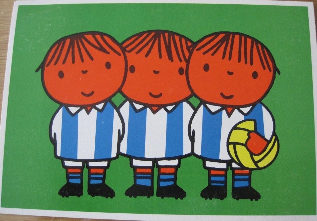 Voor het kind - drie voetballers - Dick Bruna - 1977, Verzenden, 1960 tot 1980, Gelopen, Overige thema's