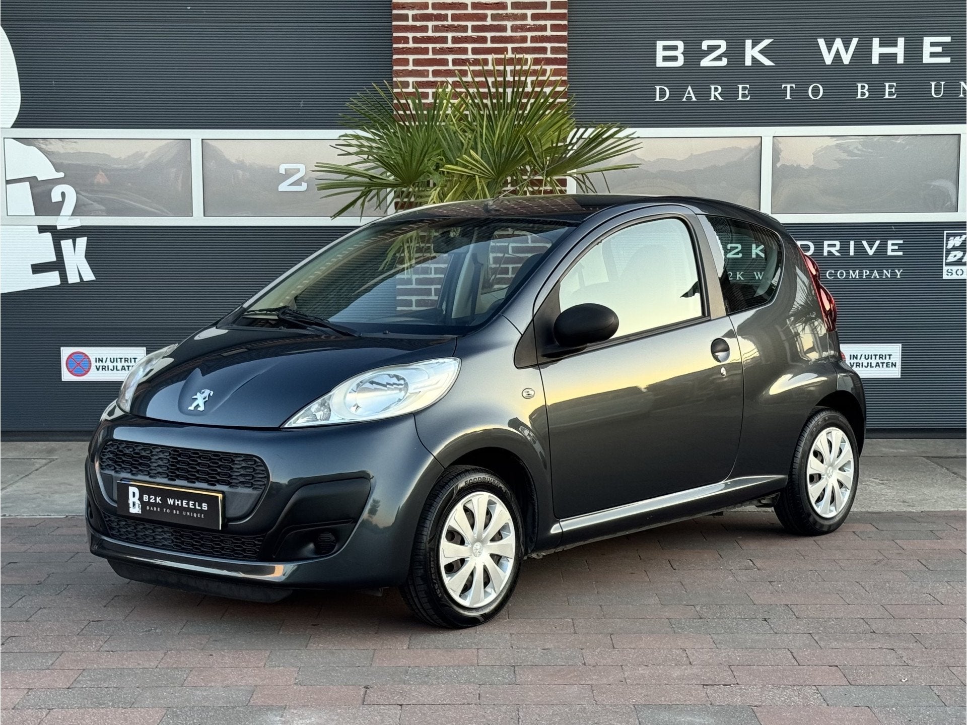 Peugeot 107 1.0 Access Accent | Uniek lage km stand! | NAP |, Auto's, Peugeot, Voorwielaandrijving, Euro 5, Stof, Gebruikt