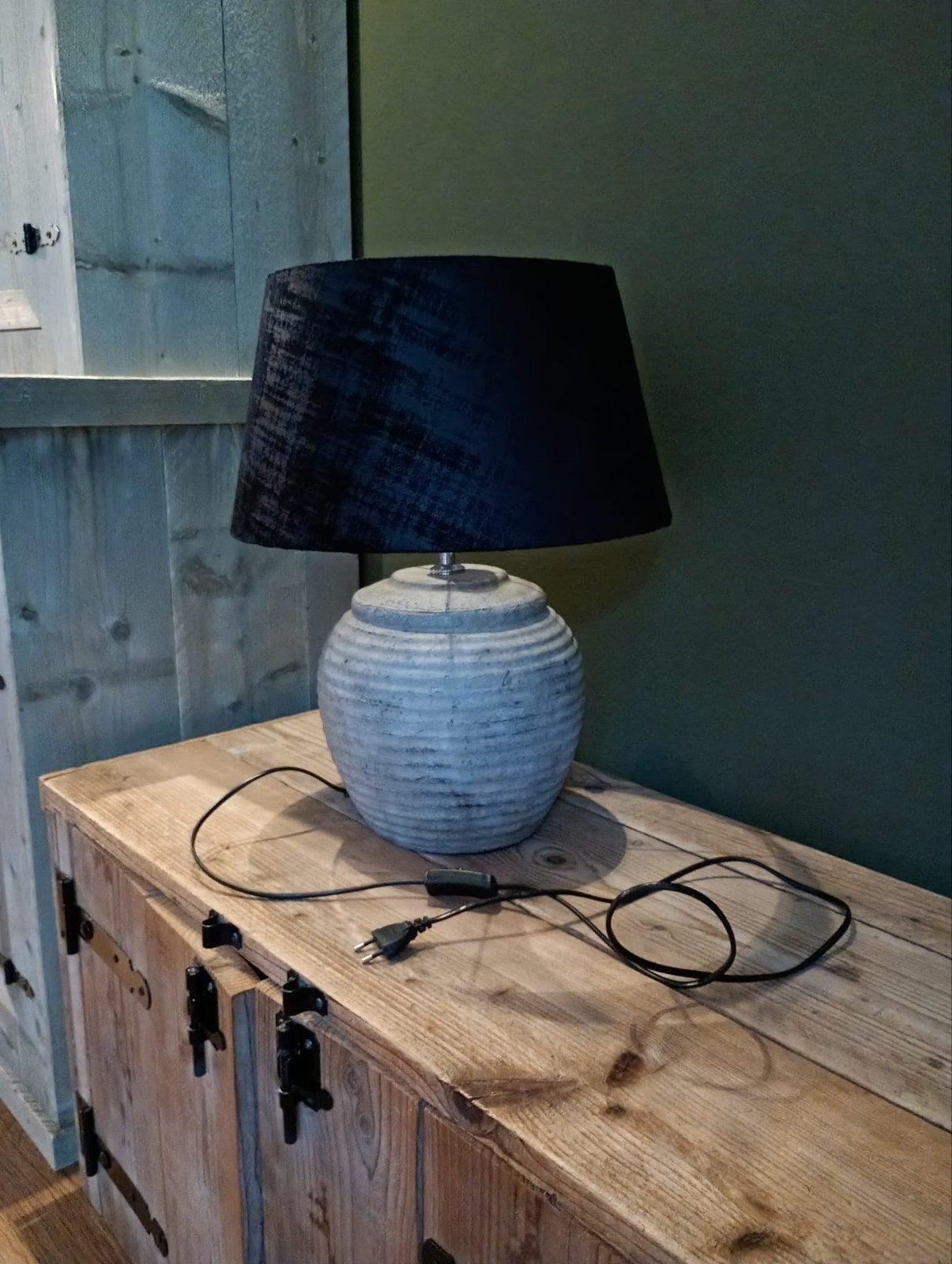 Zware kruik lamp inclusief kap, Ophalen