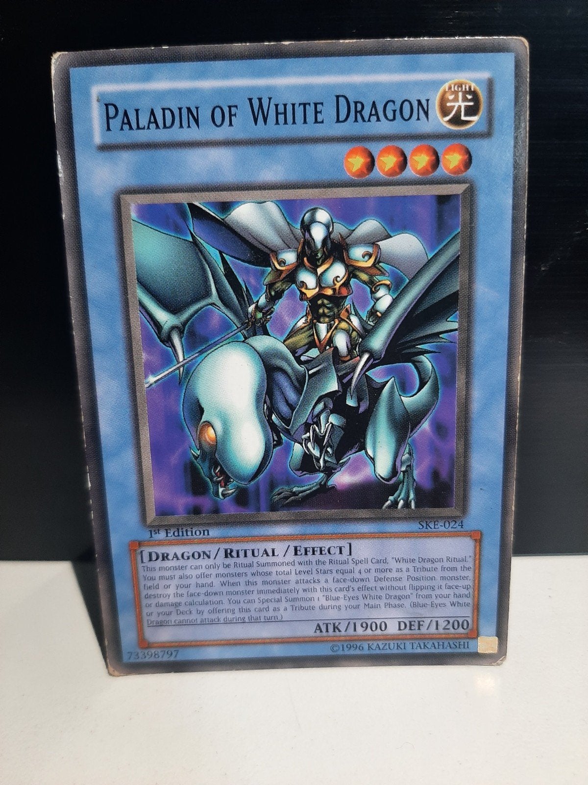 Yu-Gi-Oh! Paladin of White Dragon SKB-024 1st Edition, Ophalen of Verzenden, Gebruikt, Losse kaart