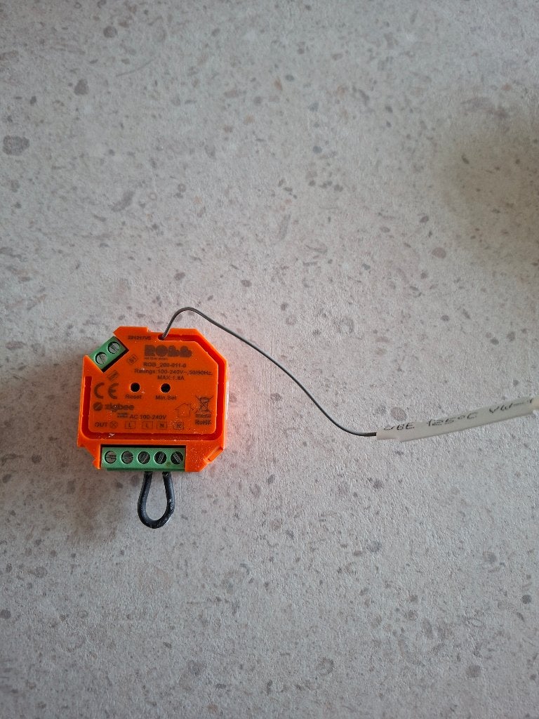 Zigbee smartdimmer met pulsschakelaars, Doe-het-zelf en Verbouw, Elektra en Kabels, Ophalen of Verzenden, Zo goed als nieuw, Gira