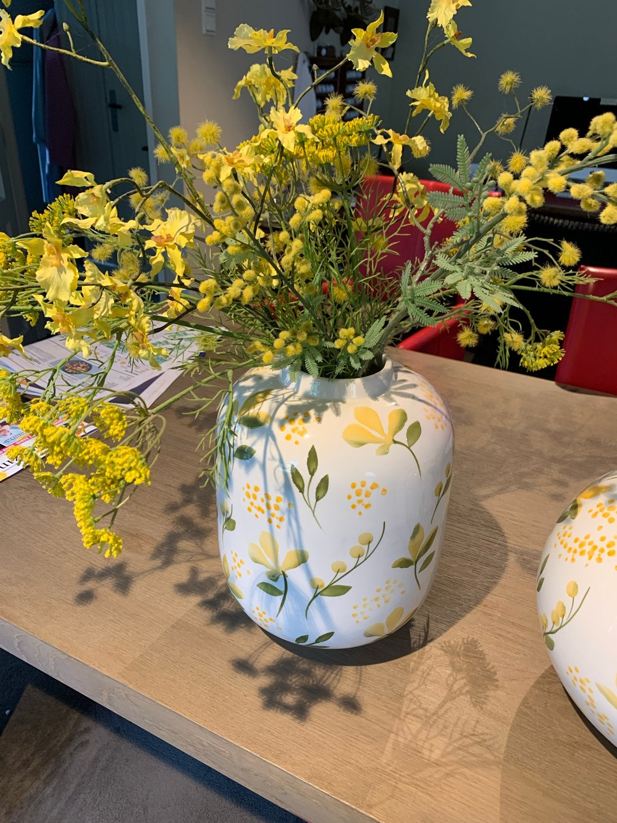 Maison Manon vazen met bloemenprint en Silka zijden bloemen, Ophalen