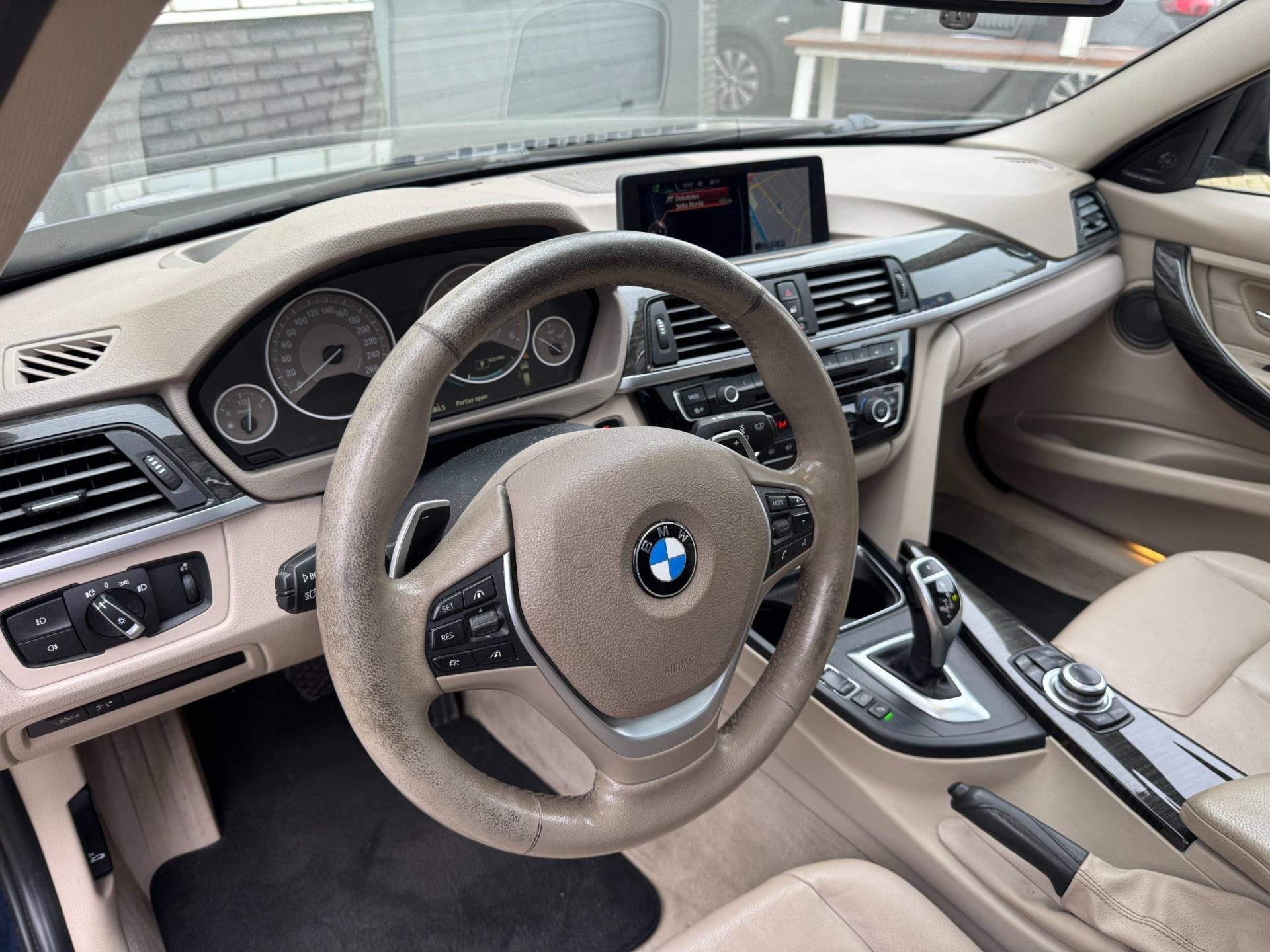 BMW 3-serie Touring 330d High Executive, Auto's, BMW, Euro 5, 2993 cc, Leder, Diesel