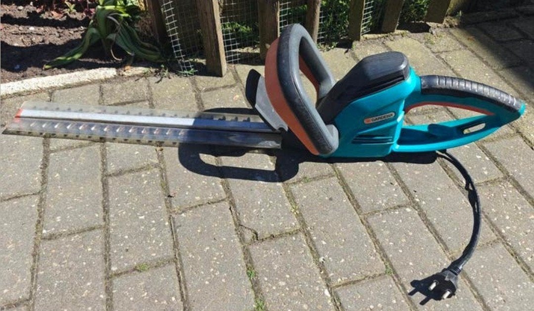 Gardena heggenschaar met beschermkap - Goede staat, Ophalen, Gebruikt, Elektrisch, Gardena