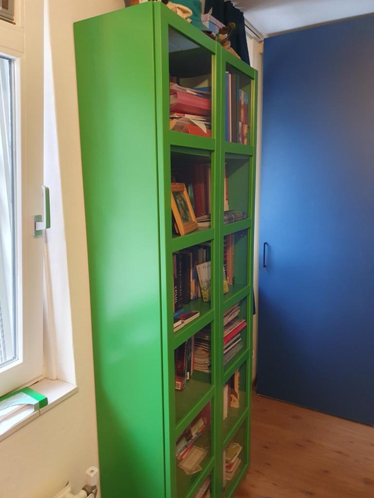 Ikea Billy boekenkast met glazen deurtjes - Groen, Ophalen, Met deur(en), 50 tot 100 cm, Zo goed als nieuw