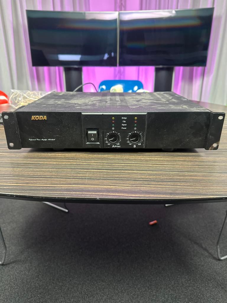 Koda Professional Power Amplifier KD-250A, Ophalen of Verzenden, Gebruikt, Minder dan 500 watt, P.A.