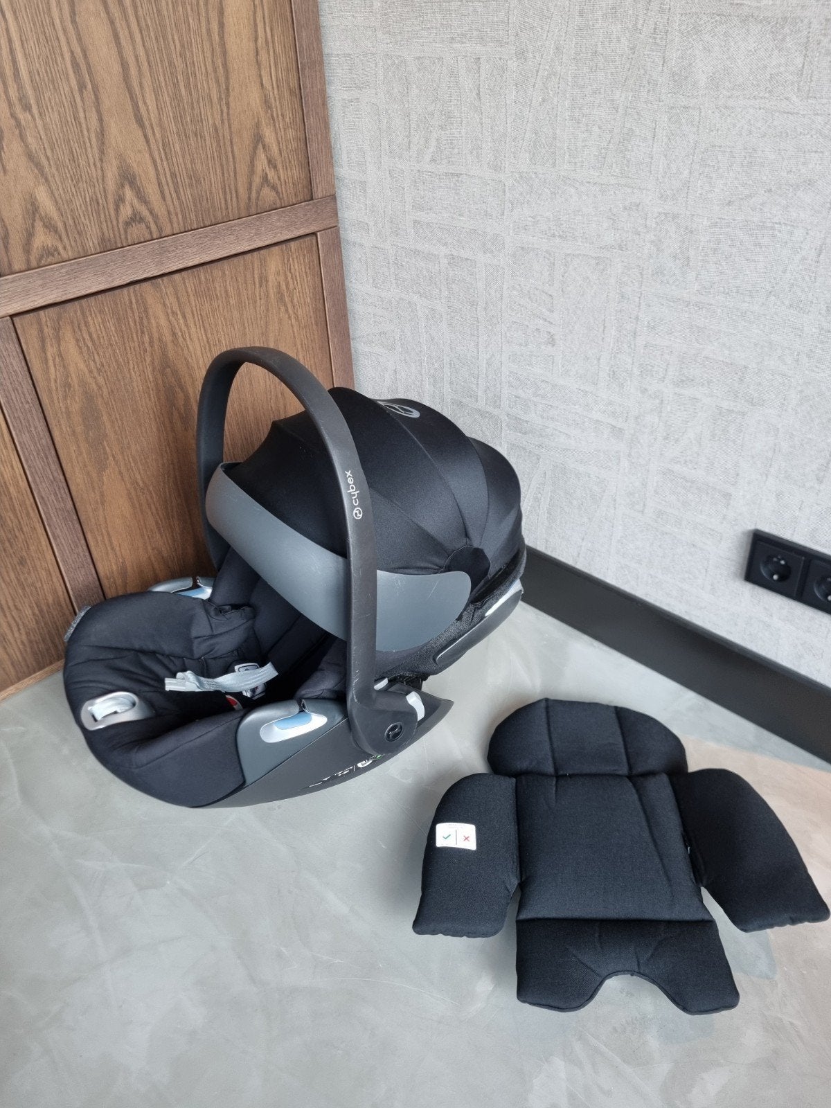 Cybex Cloud Z i-size autostoel, Autogordel, Zo goed als nieuw, 0 t/m 13 kg, Ophalen