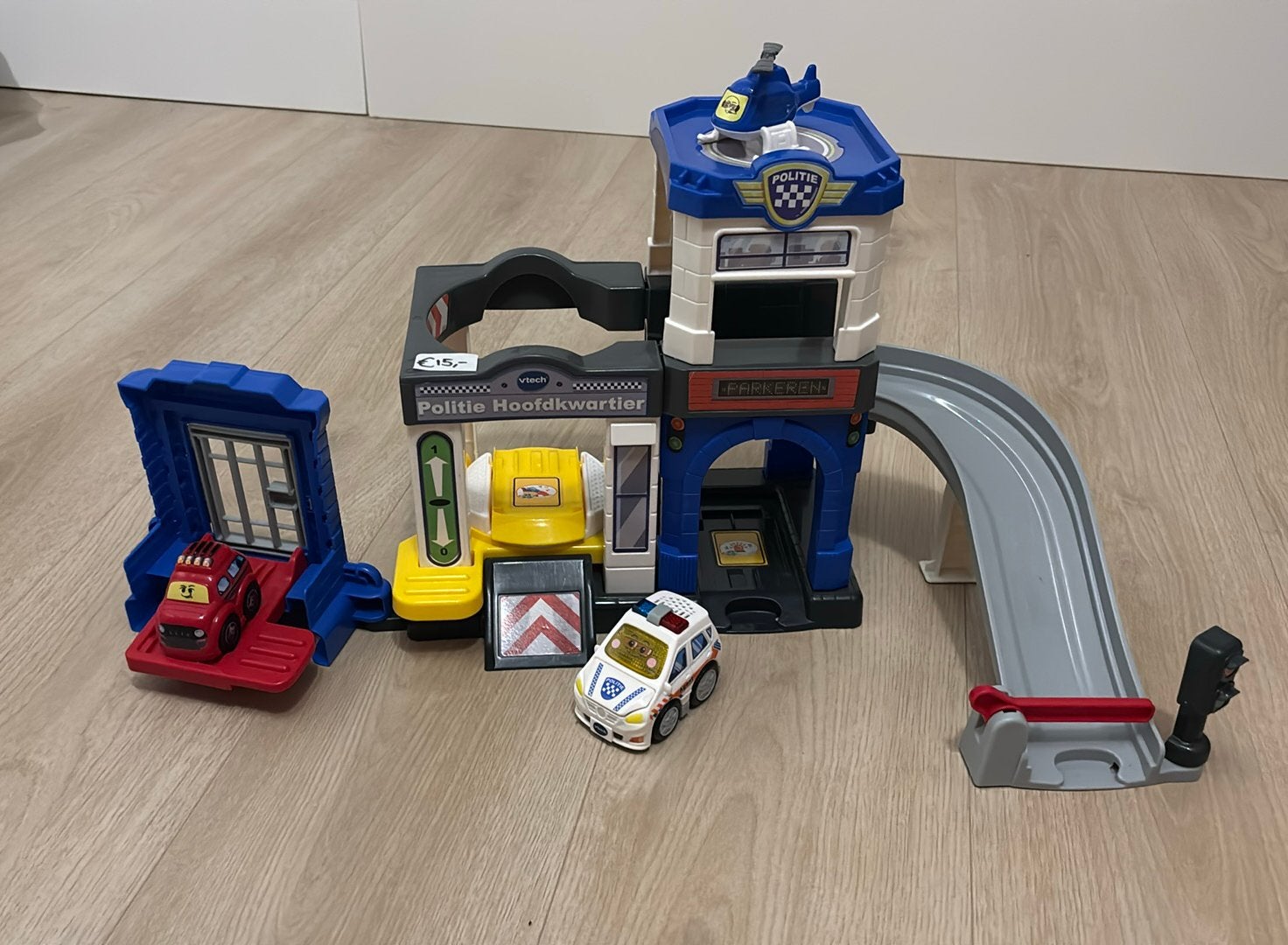 Vtech toet toet auto’s politie kazerne, Ophalen, Zo goed als nieuw