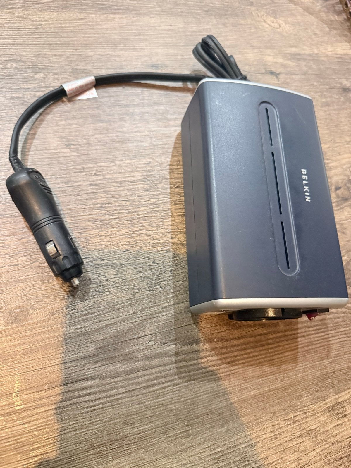 Belkin AC Anywhere 300W Omvormer - Auto naar 230V, Ophalen of Verzenden, Nieuw