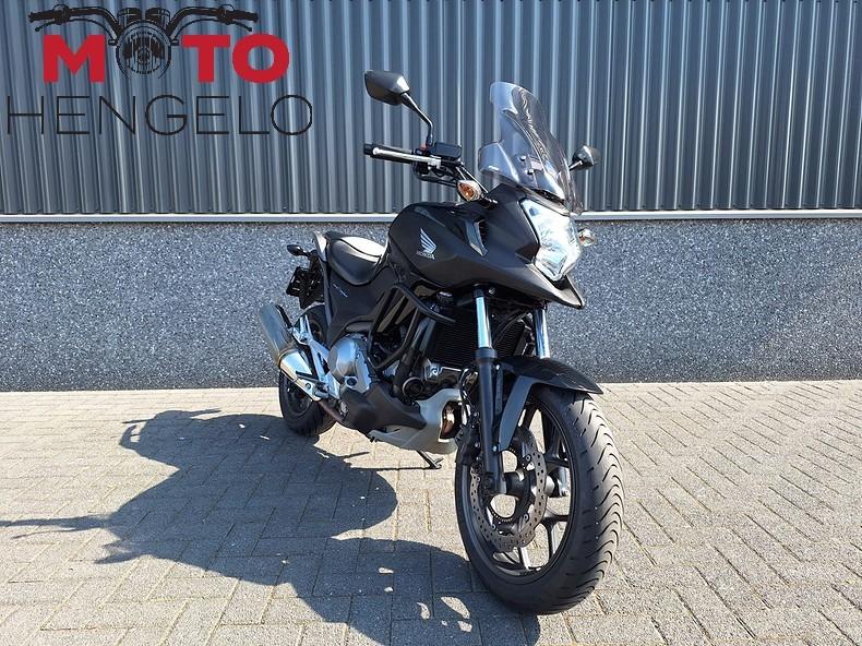 Honda NC 700 X DCT (bj 2012), Motoren, Motoren | Honda, Capronilan 1
1119 NN  Schiphol-Rijk, NL, Cco@honda-eu.com, HONDA MOTOR EUROPE