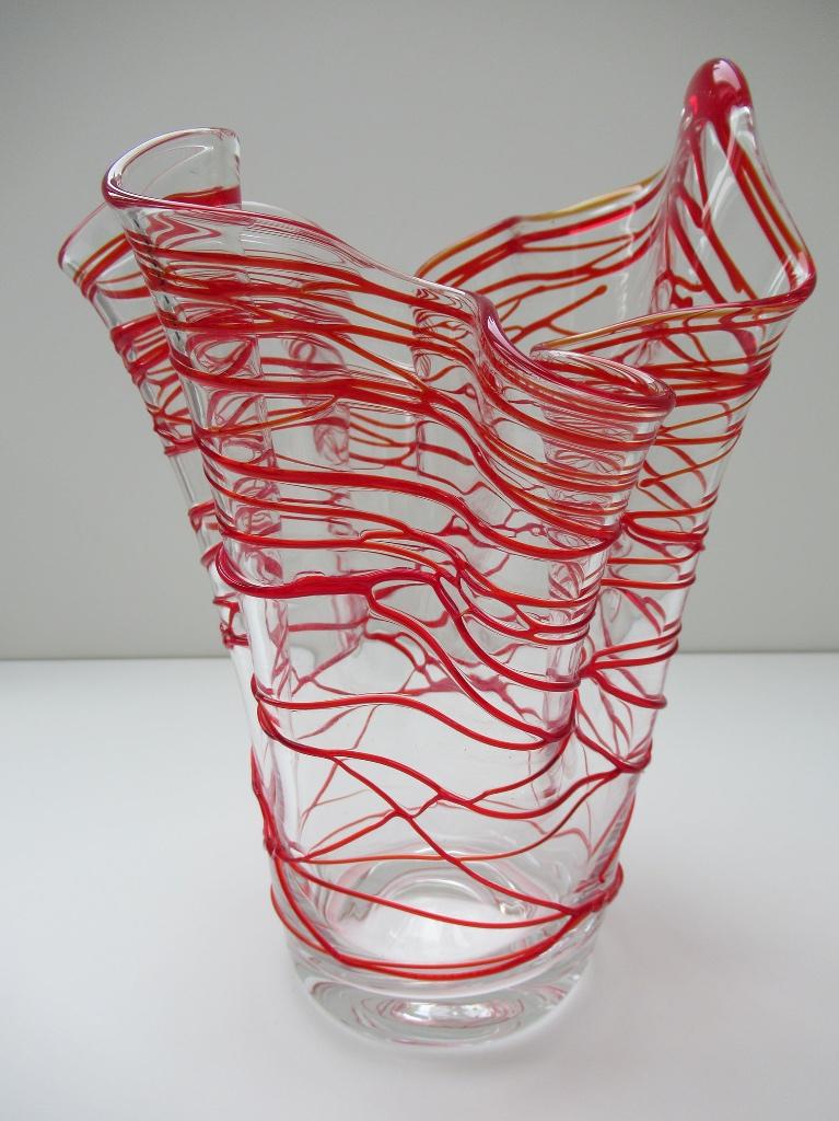 Unieke handgeblazen vintage design glazen zakdoek vaas, Overige kleuren, Verzenden, Minder dan 50 cm, Glas