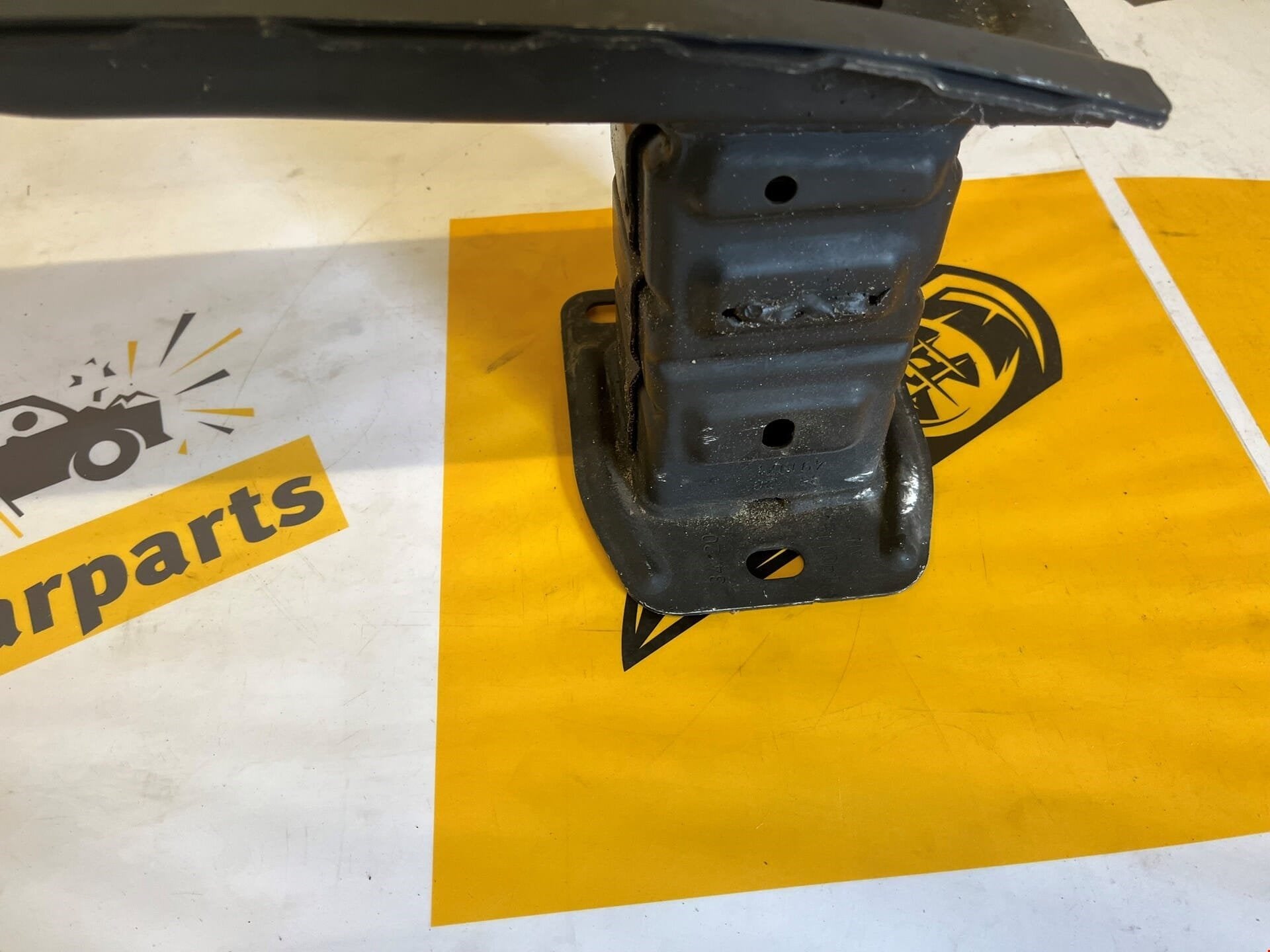 Balk Mercedes A klasse W177 Bumperbalk Achter A1776105400, Auto-onderdelen, Info@fabrikant.eu, Fabrikantstraat 1
1000 AA  Amsterdam, NL