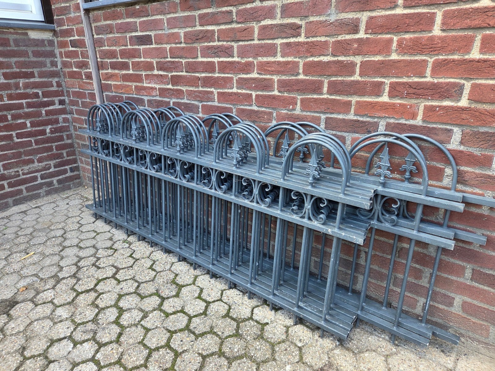 ruim 13 meter sierhek, Ophalen, IJzer