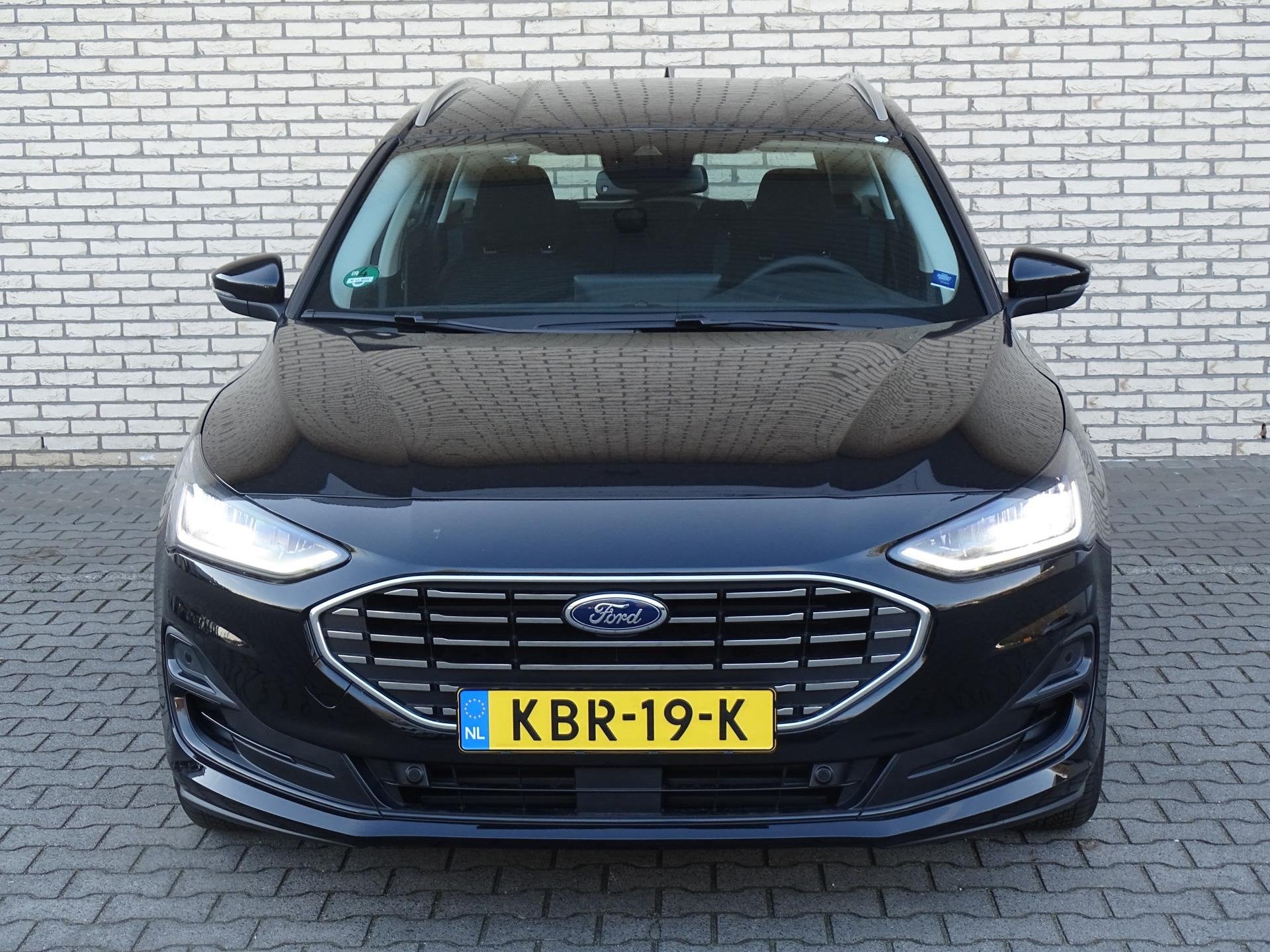 Ford Focus Wagon 1.0 Turbo 155pk Mild Hybride Titanium Autom, 12 maanden, Stof, Gebruikt, Zwart