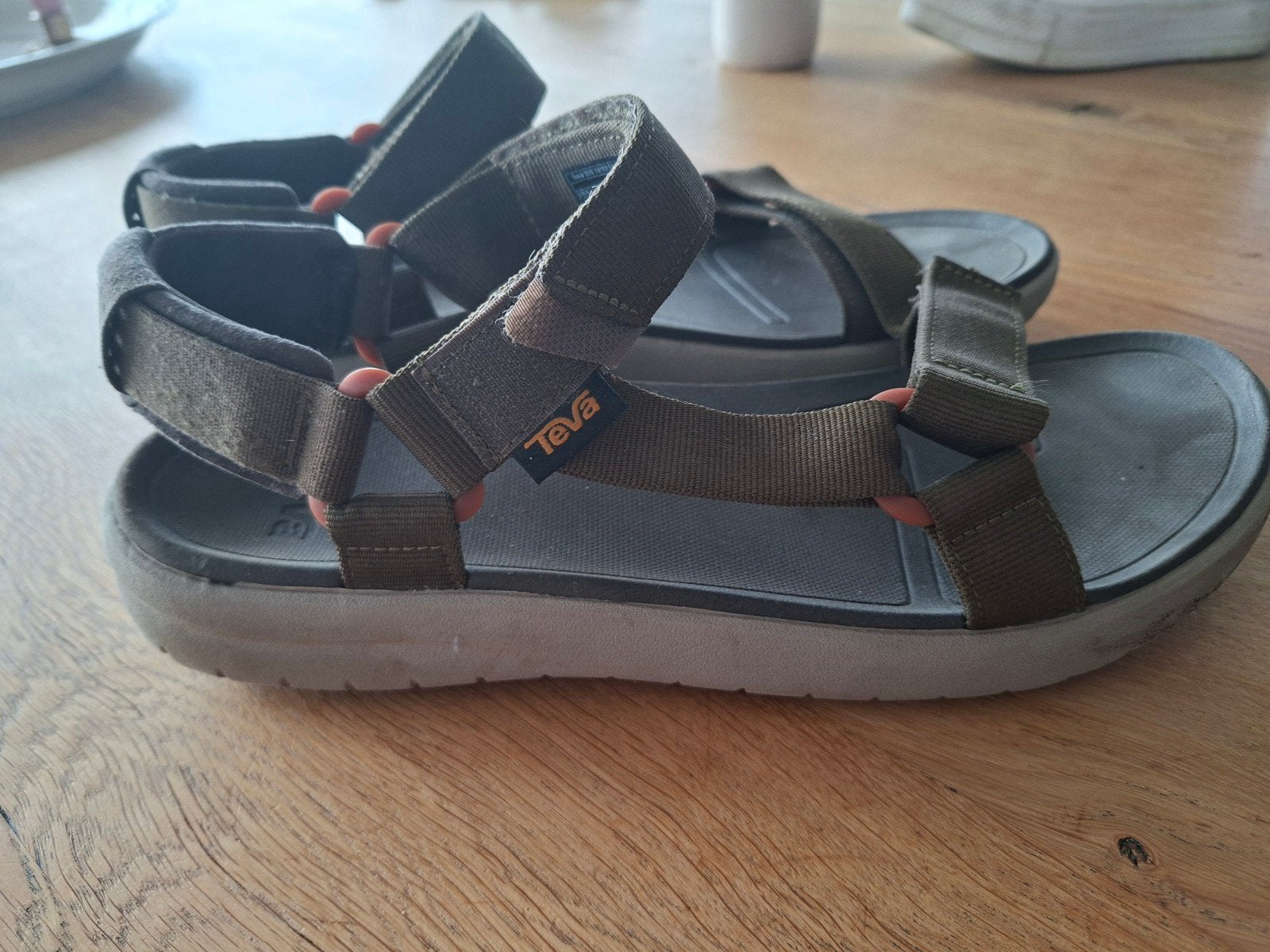 Teva sandalen - Comfortabel en duurzaam, Kleding | Dames, Schoenen, Teva, Gedragen, Groen, Sandalen of Muiltjes
