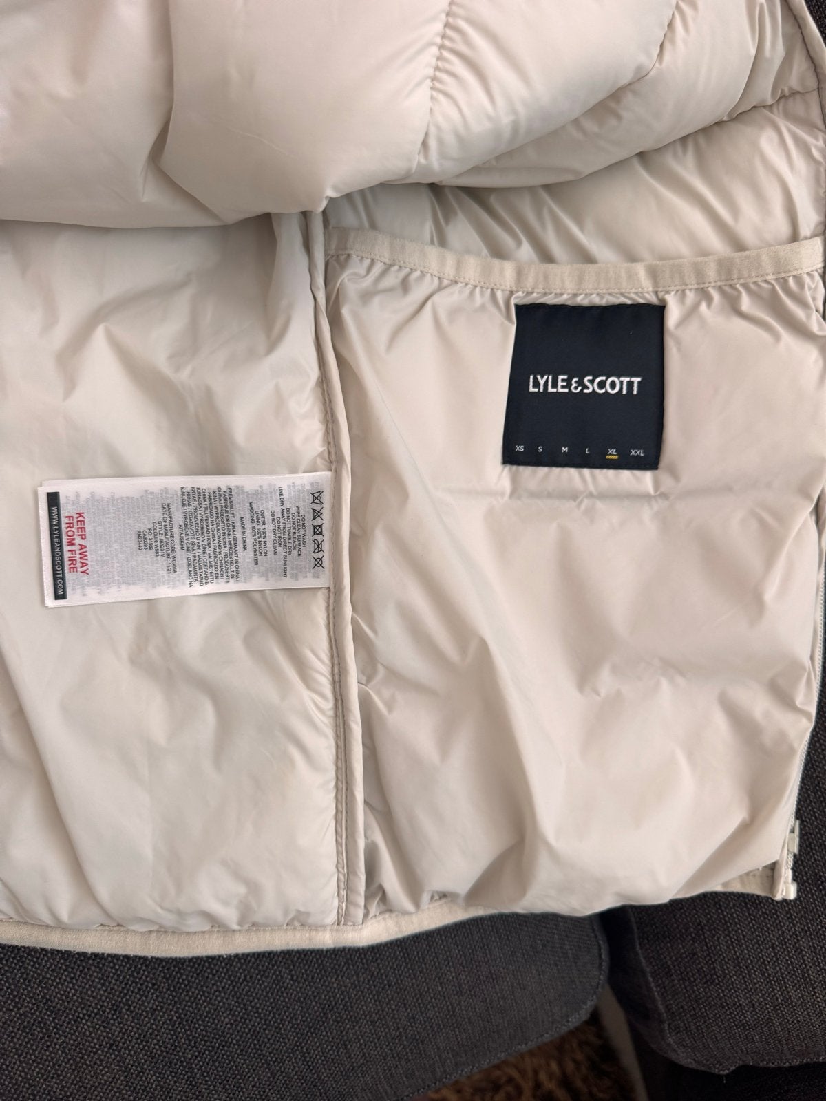Lyle & Scott bodywarmer maat xl, Ophalen of Verzenden, Zo goed als nieuw, Maat 38/40 (M), Beige