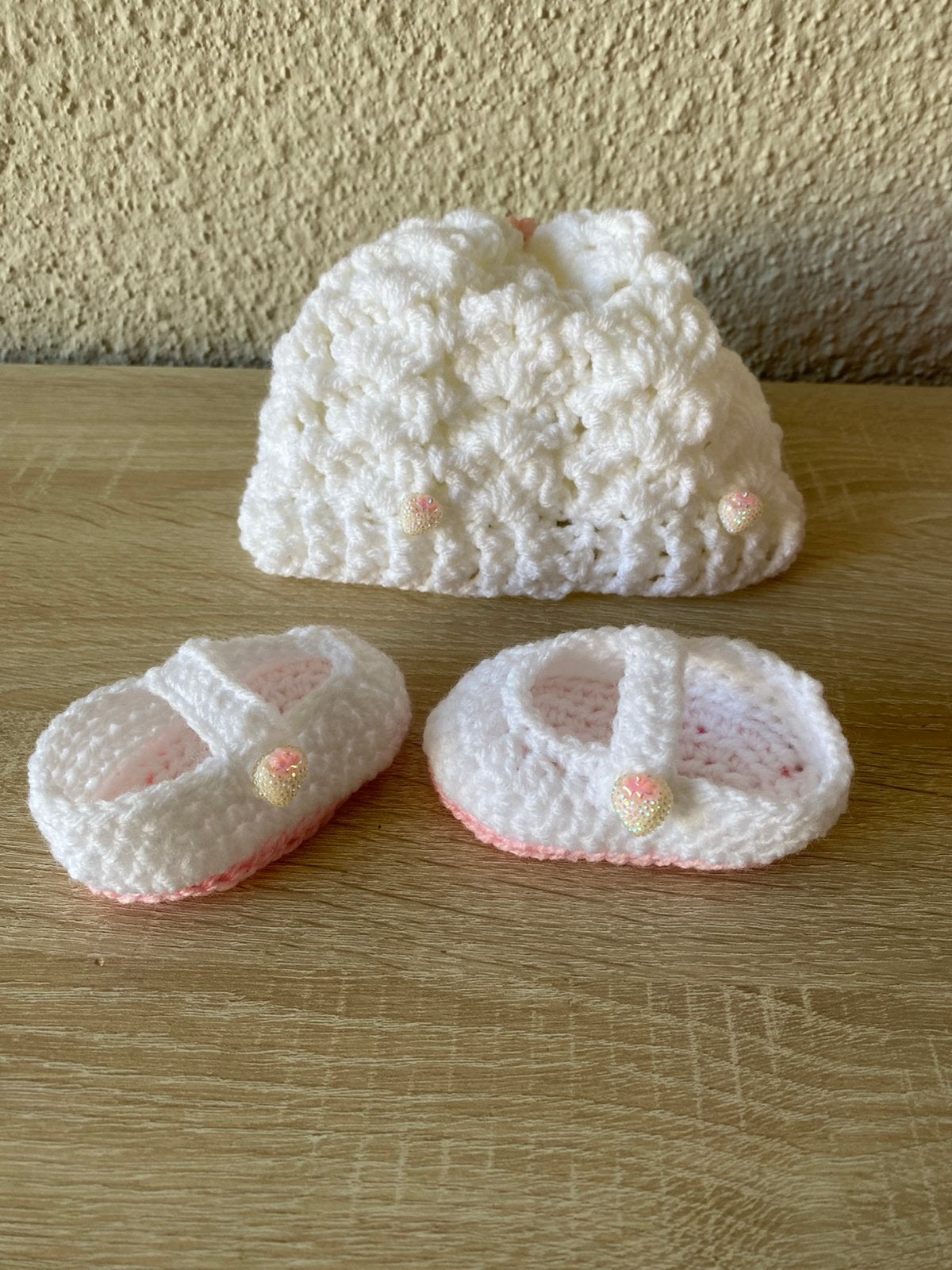 Gehaakte baby schoentjes met gehaakte muts, Ophalen of Verzenden, Nieuw, Meisje, Muts