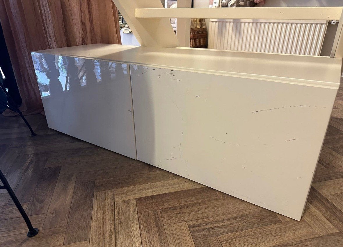 Ikea besta tv meubel met hoogglans deuren 110 x 42 x 38 cm, Ophalen, Gebruikt