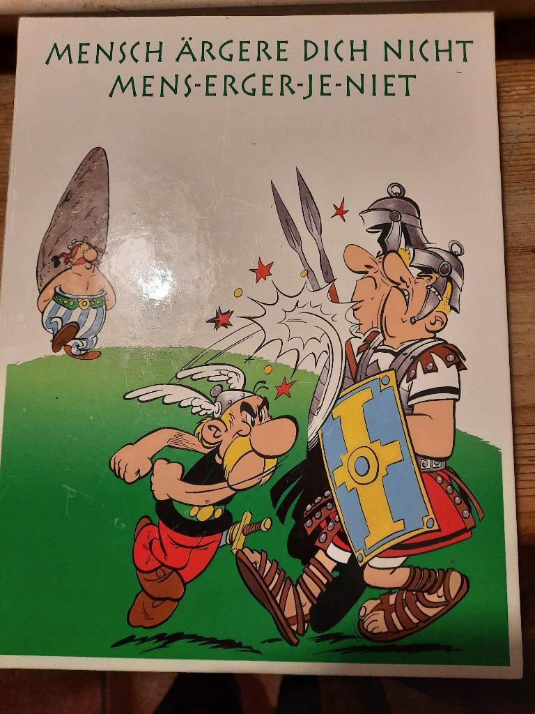 Asterix en Obelix  Mens erger je niet, Hobby en Vrije tijd, Gezelschapsspellen | Bordspellen, Ophalen of Verzenden, Zo goed als nieuw