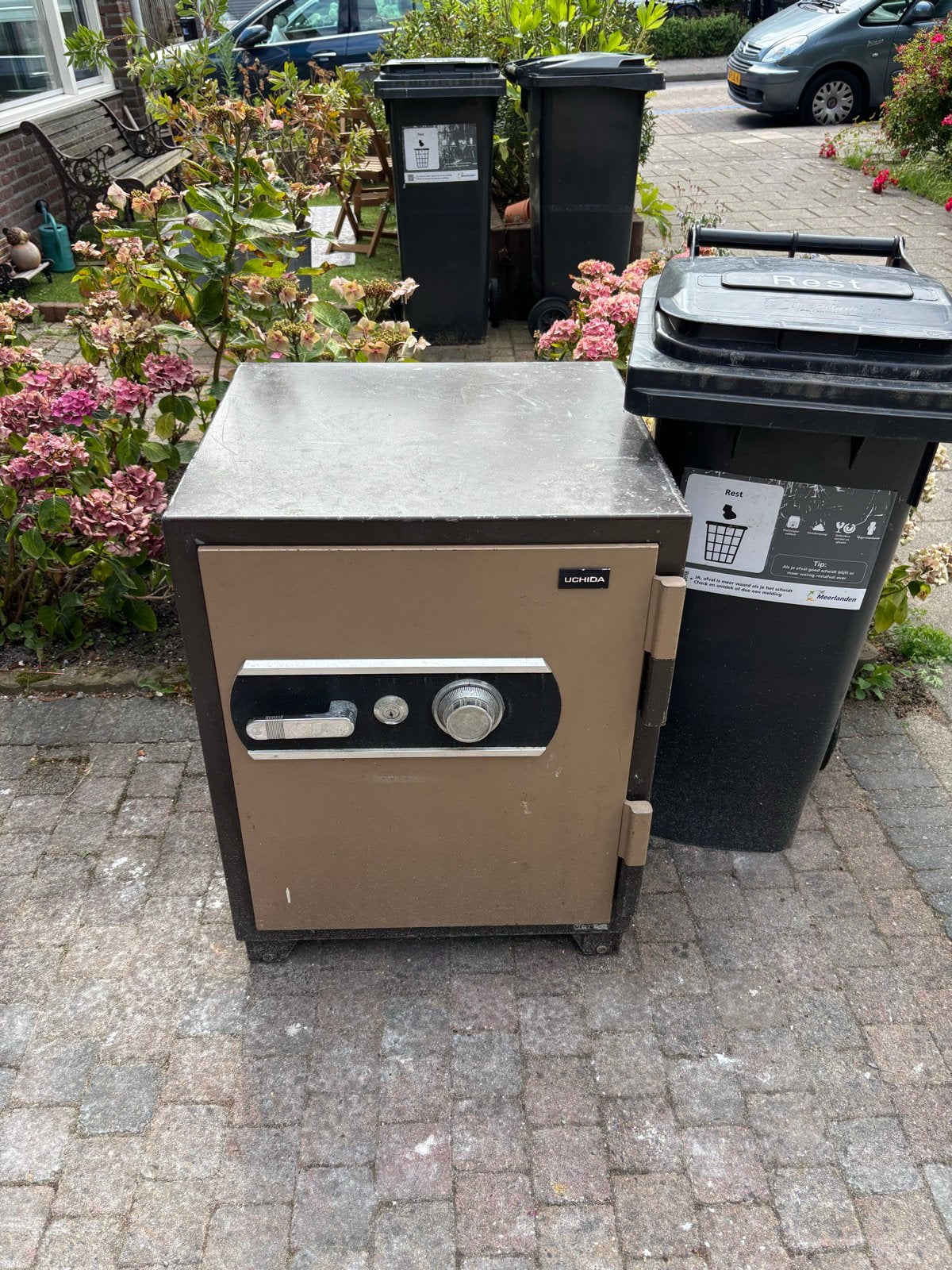 Uchida Brandwerende kluis met Cijferslot en Sleutel, Huis en Inrichting, Ophalen, Gebruikt, Brandkast