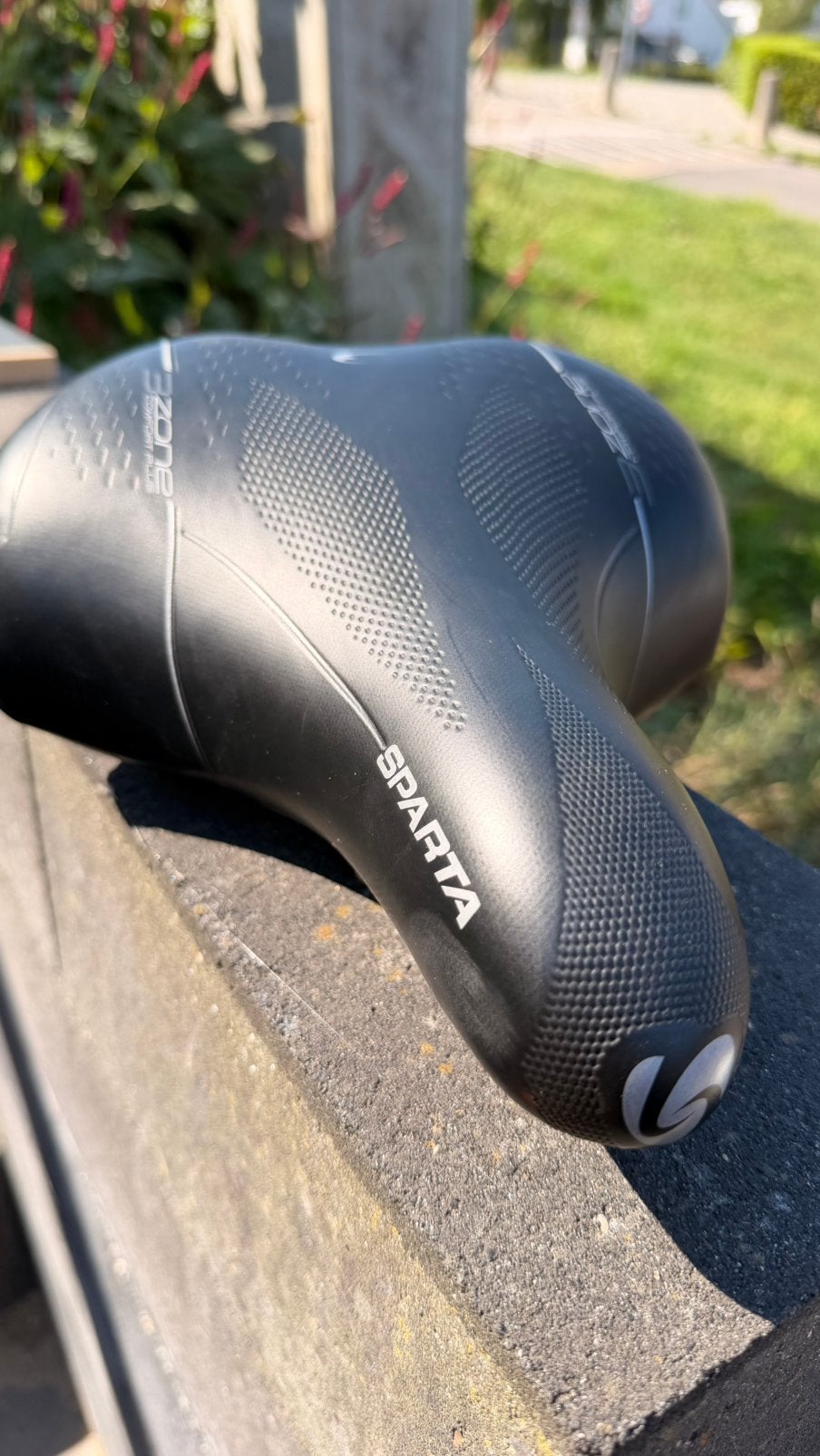Zadel Sparta kan nog wel een ronde mee, Fietsen en Brommers, Fietsonderdelen, Ophalen of Verzenden, Gebruikt, Elektrische fiets