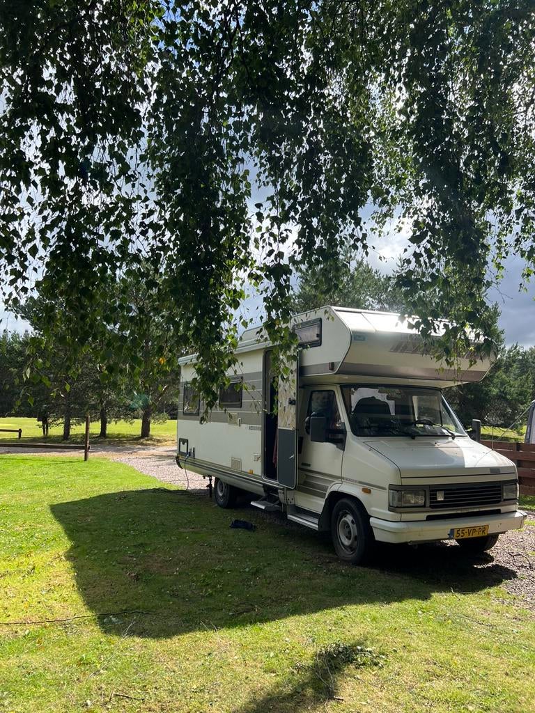 Camper APK tm mei 2028, 6 gordel- en 5 slaapplek: vakantie!, Caravans en Kamperen, Alkoof, Ringverwarming, Koelkast, Particulier