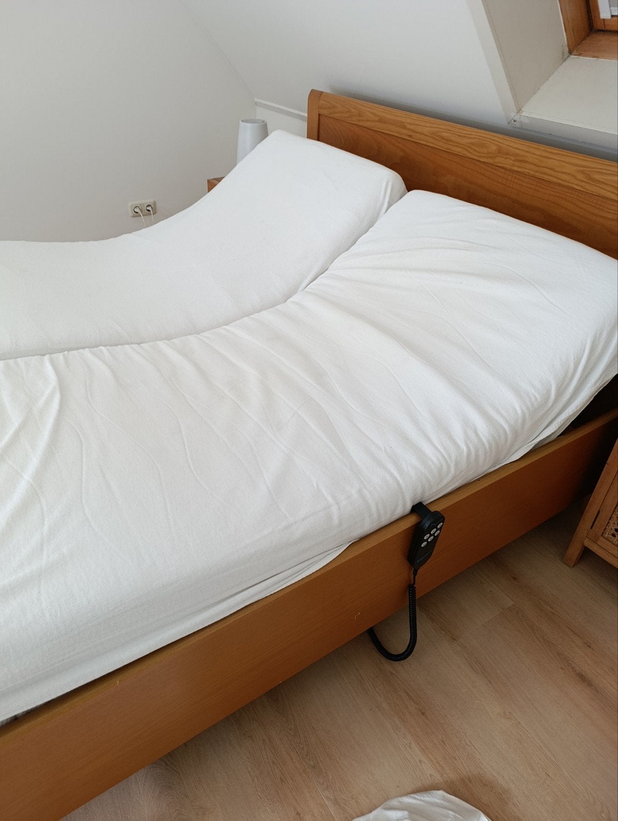 Tweepersoonsbed met verstelbare lattenbodems, Ophalen, Bruin, Klassiek, Tweepersoons