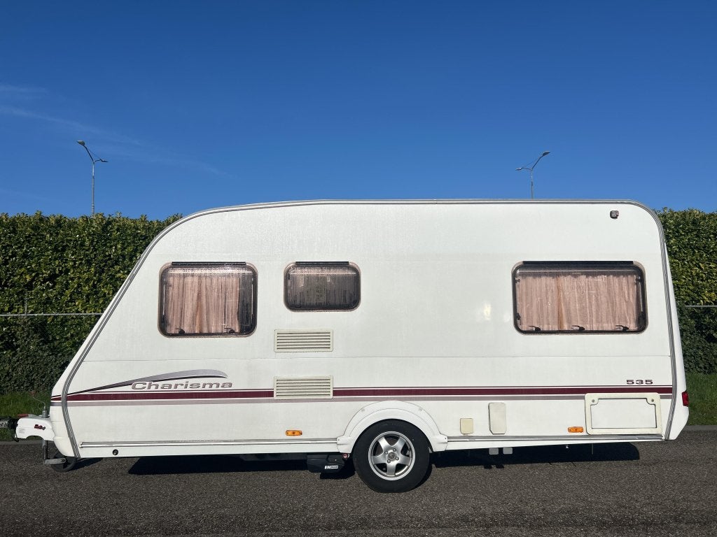 Swift 535 Charisma 2007 FRANS BED LUIFEL MOVER, Caravans en Kamperen, Standaardzit, Bedrijf, Swift, Dunswell Road, Cottingham, East Yorkshire, HU16 4JX