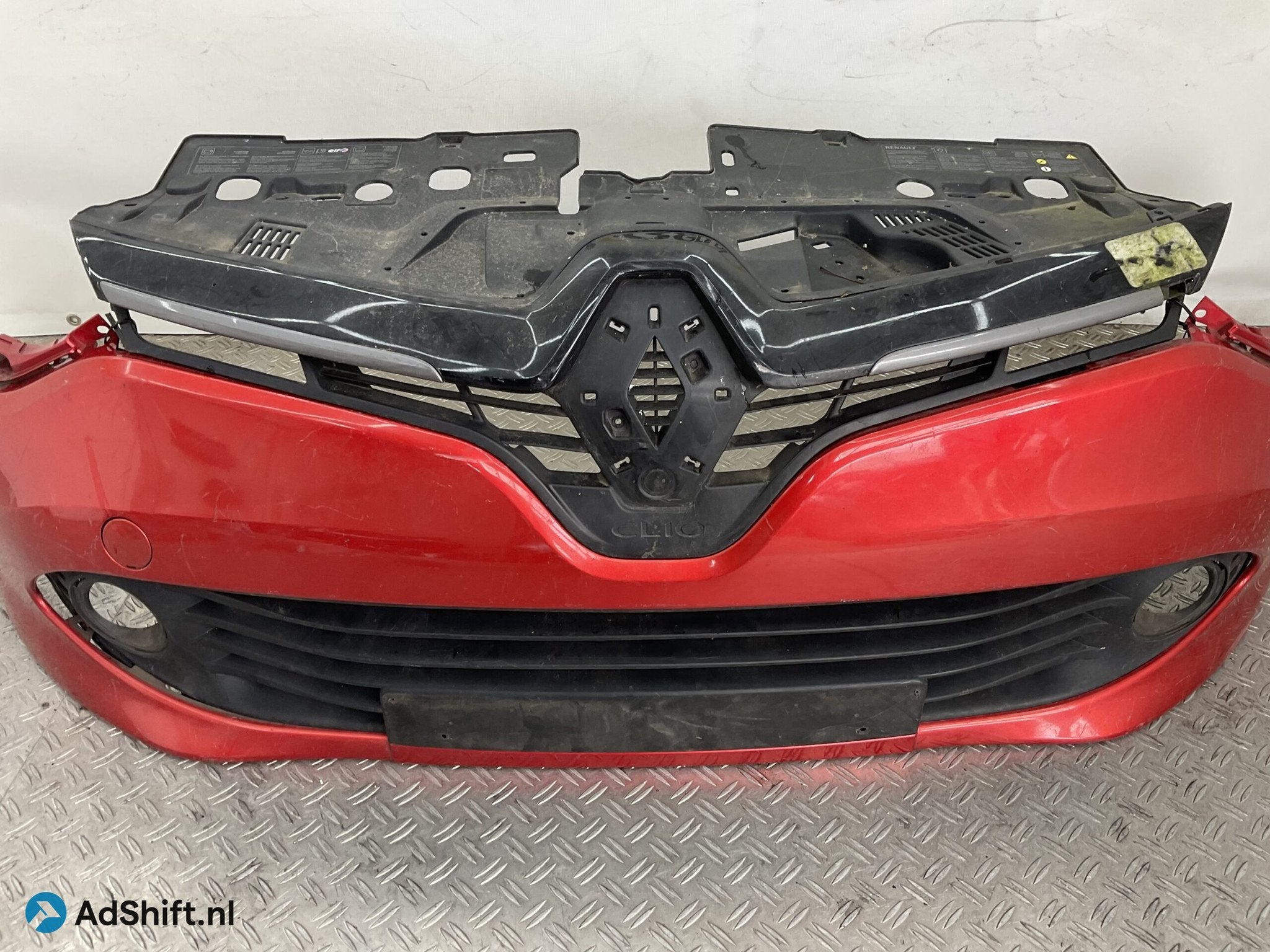 Bumper Renault Clio 4 2012-2015 620221112R Voorbumper F3-222, Bumper