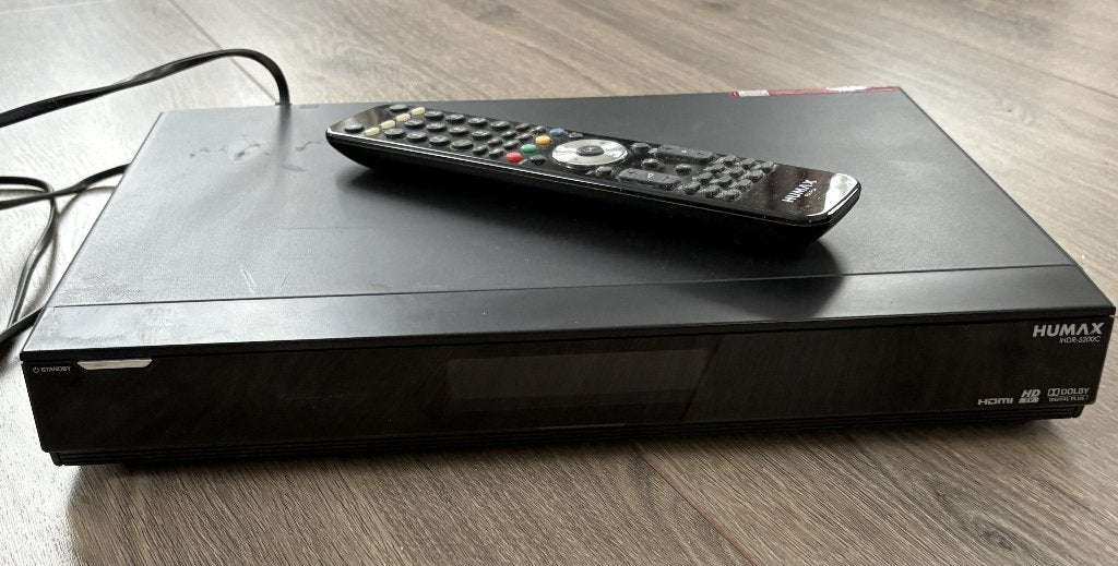 Humax IHDR-5200C TV (tv decoder), Ophalen, Zo goed als nieuw, Decoder