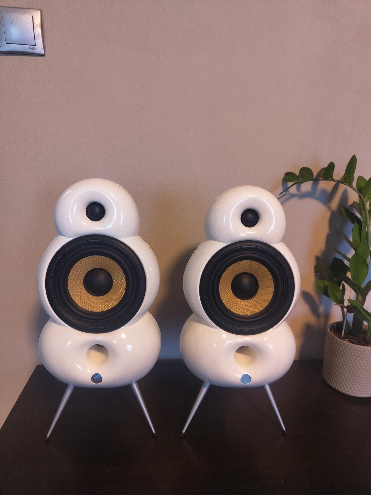 Originele Blue Room MiniPod B&W - Wit + Sputnik, Overige merken, Stereo speakers, Ophalen of Verzenden, Zo goed als nieuw