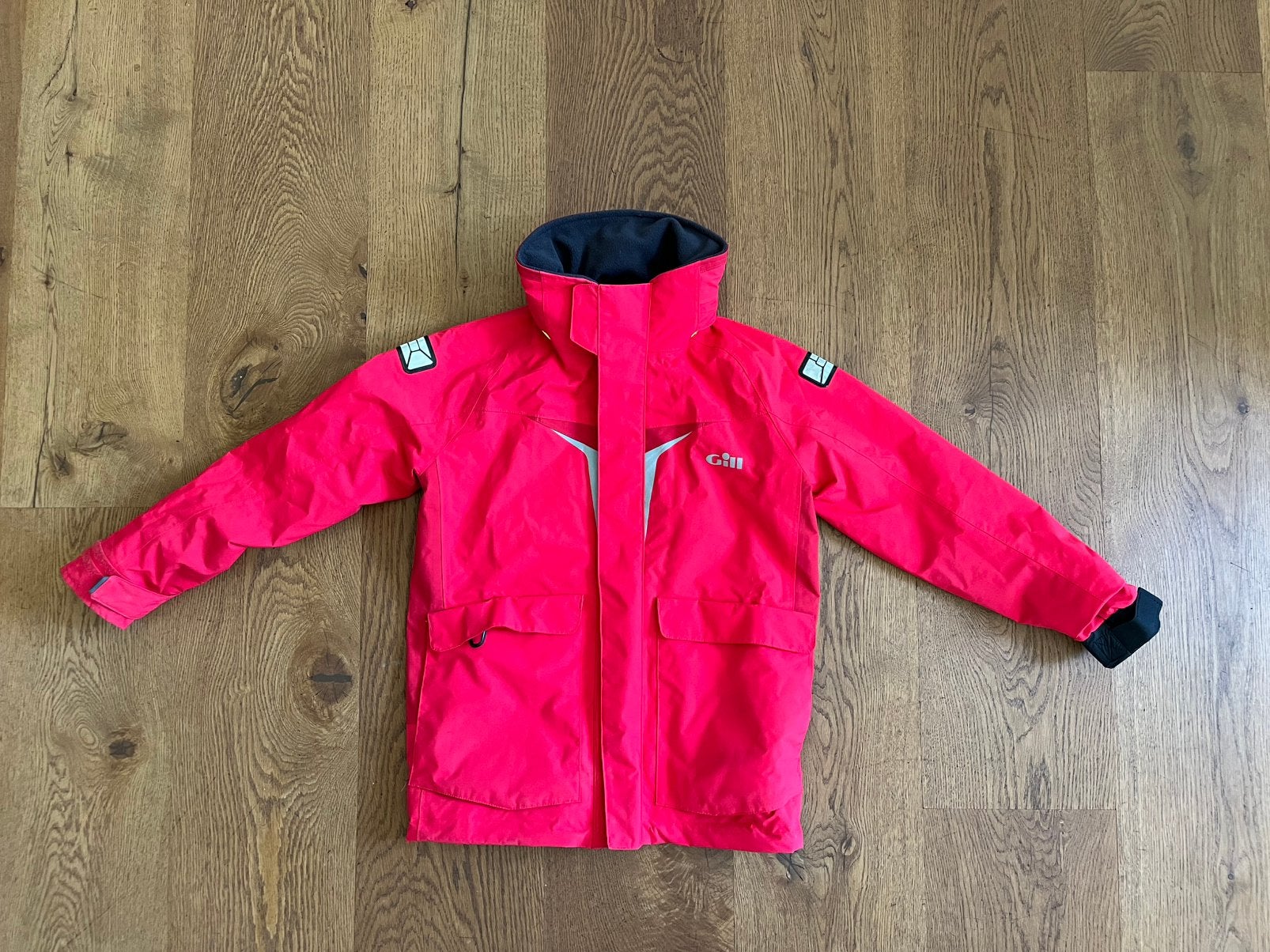 Gill zeiljas rood - OS3 Coastal Jacket - maat JL, Ophalen, Zo goed als nieuw, Kind, Zeiljack