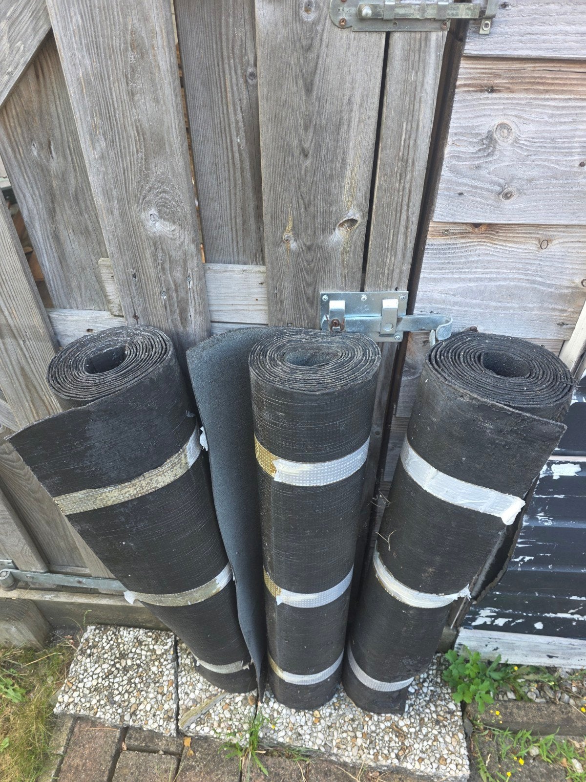 3 rollen dakleer, ongebruikt., Doe-het-zelf en Verbouw, Dakpannen en Dakbedekking, Ophalen, Overige materialen, Zwart, Nieuw