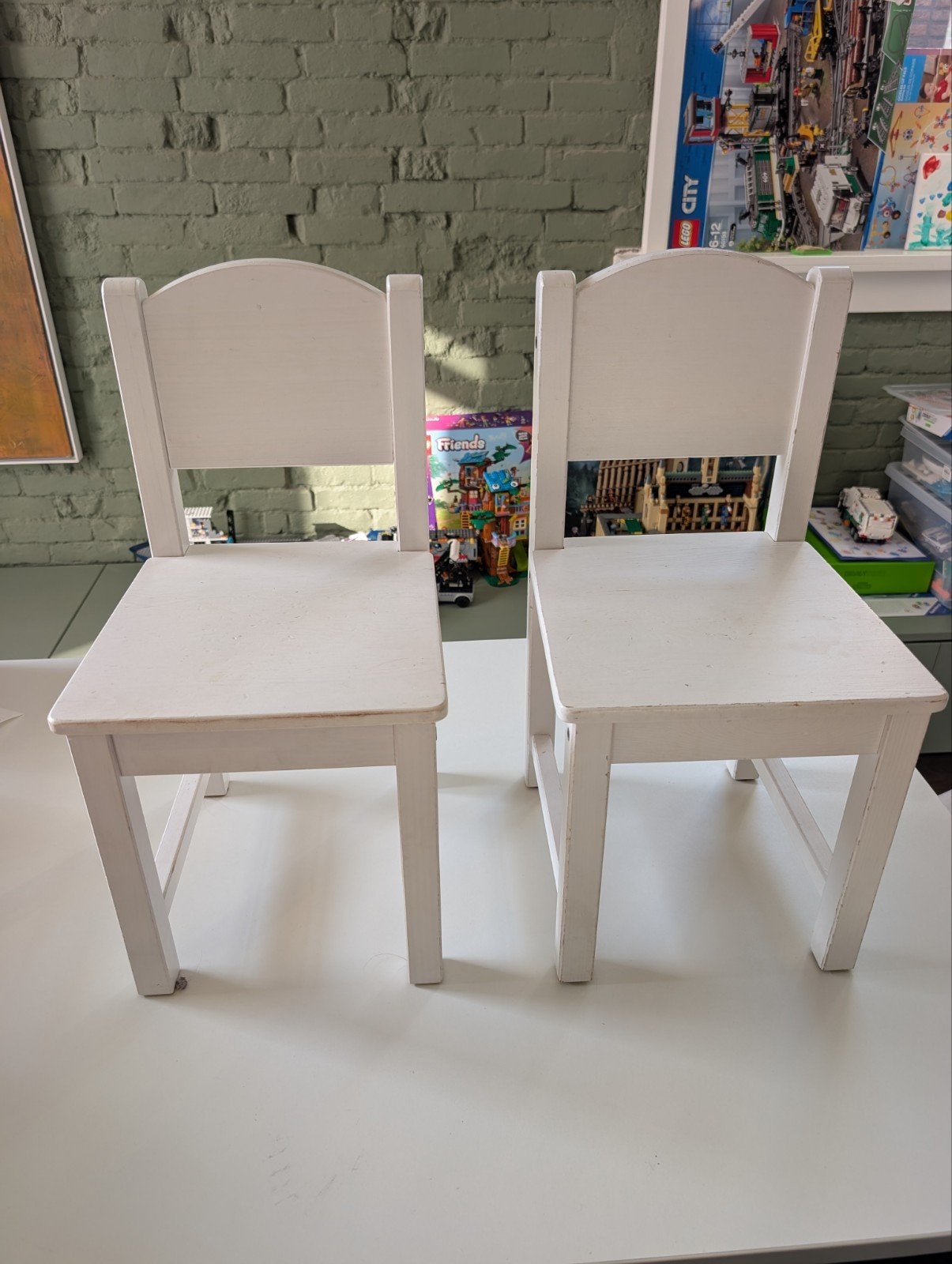 2 witte kinderstoeltjes, Kinderen en Baby's, Kinderkamer | Tafels en Stoelen, Ophalen, Gebruikt, Stoel(en)