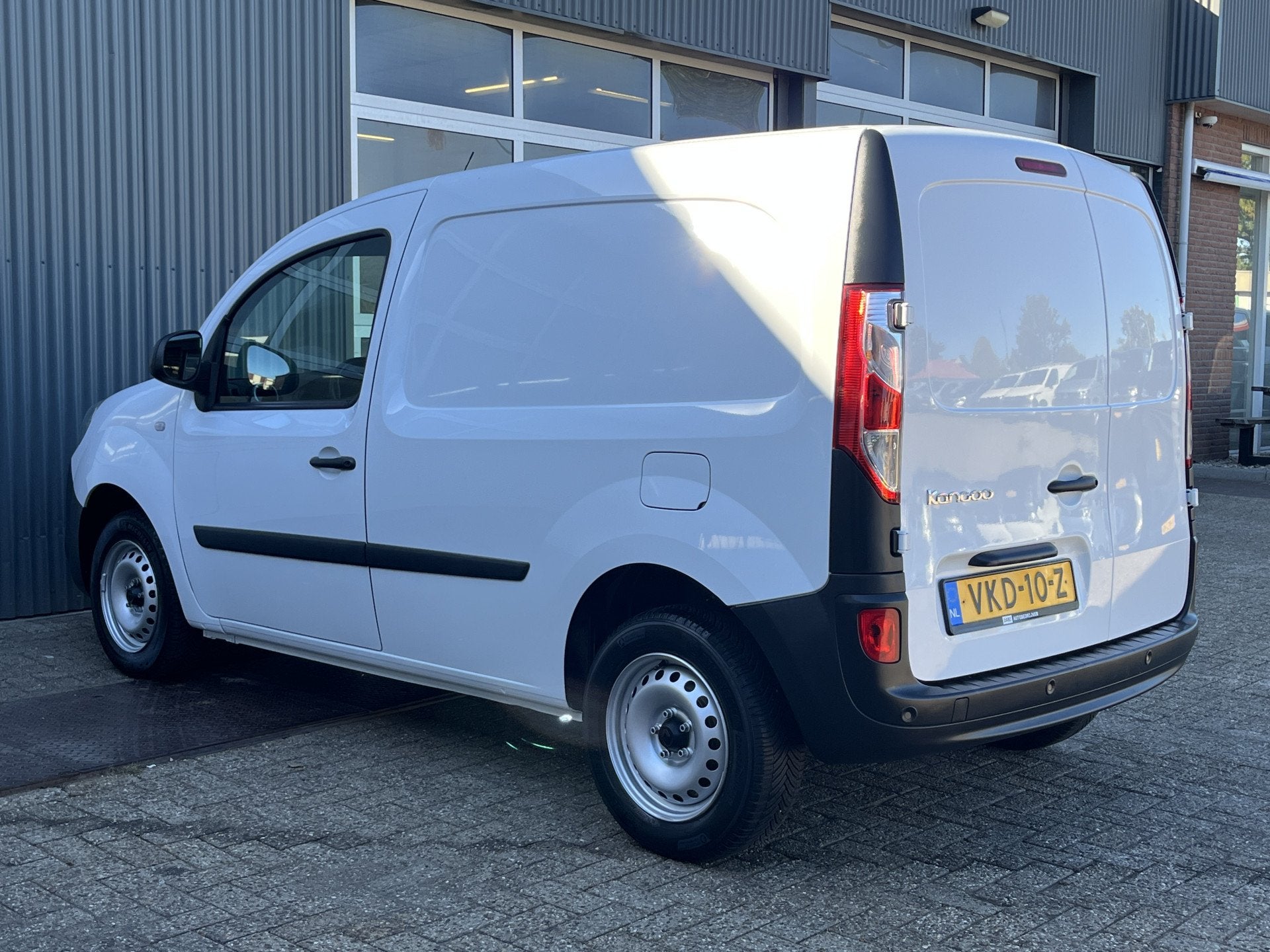 Renault Kangoo 1.5 Blue dCi Airco Cruise controle Navigaties, Voorwielaandrijving, Stof, Gebruikt, 4 cilinders