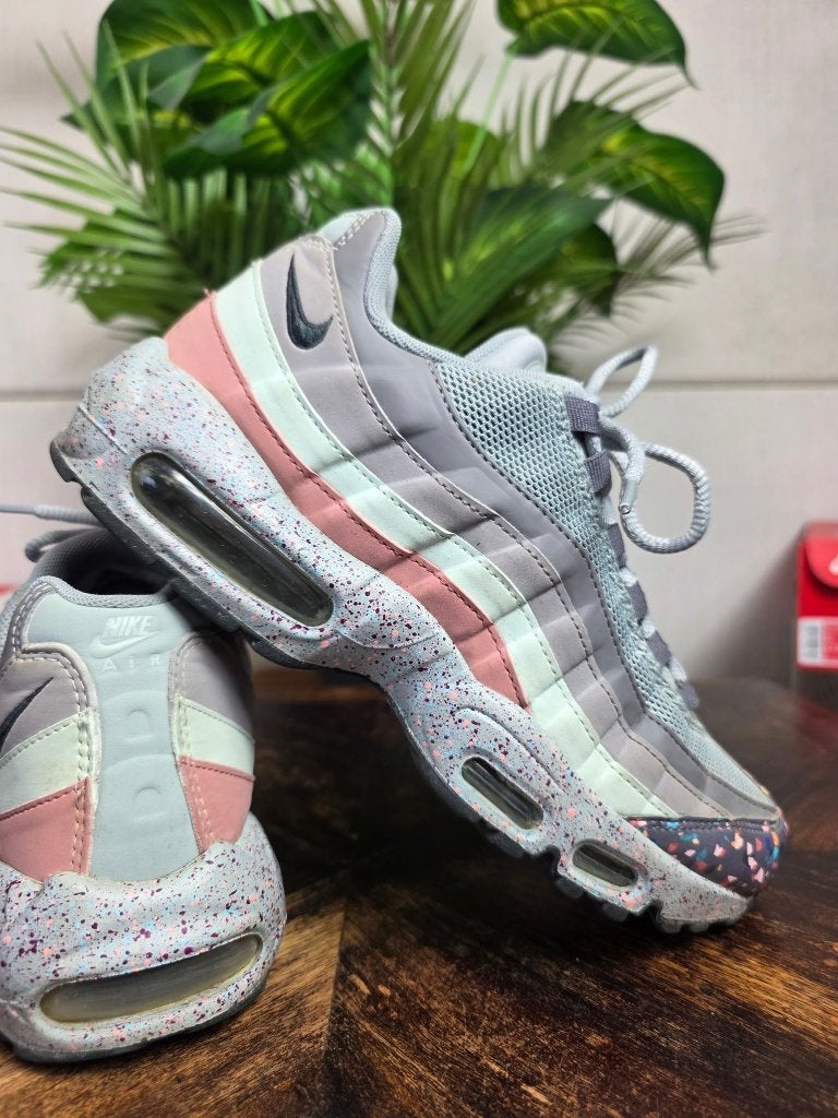 Nike Air Max 95 Confetti maat 41, Nike, Ophalen of Verzenden, Nike, Nike