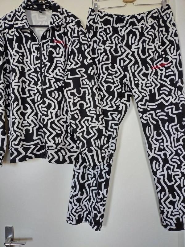 Keith Haring trainingspak maat L, Kleding | Heren, Sportkleding, Zo goed als nieuw, Algemeen, Maat 52/54 (L), Zwart, Ophalen of Verzenden