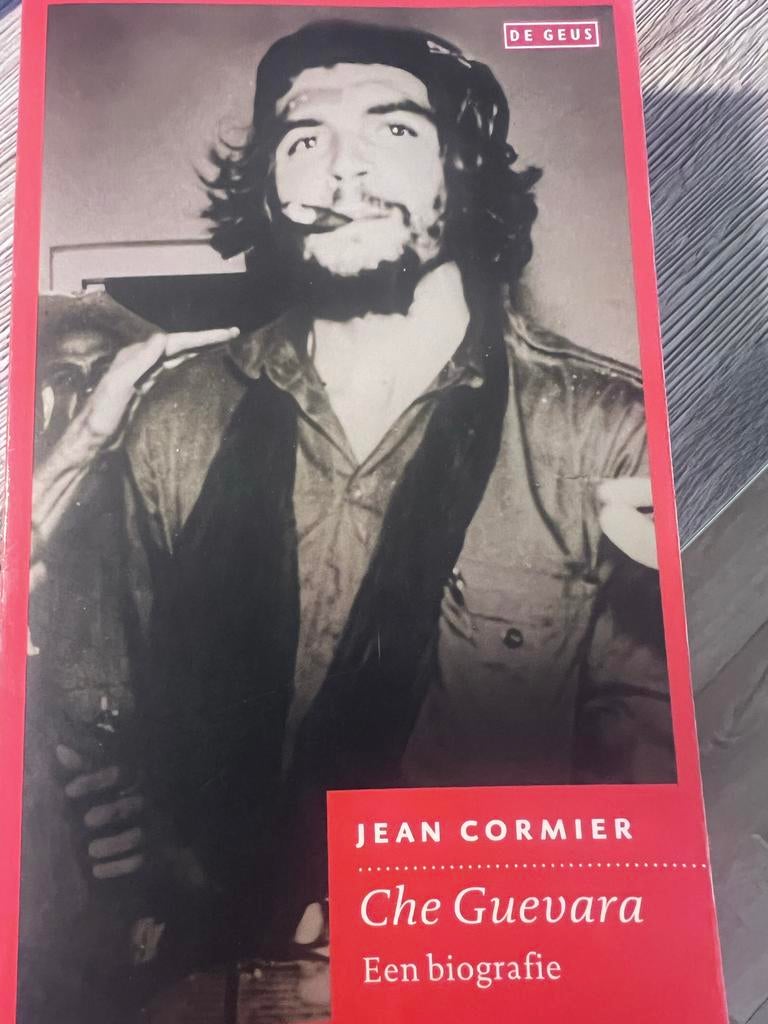 Che Guevara biografie - Jean Cormier, Boeken, Ophalen of Verzenden, Zo goed als nieuw, Politiek