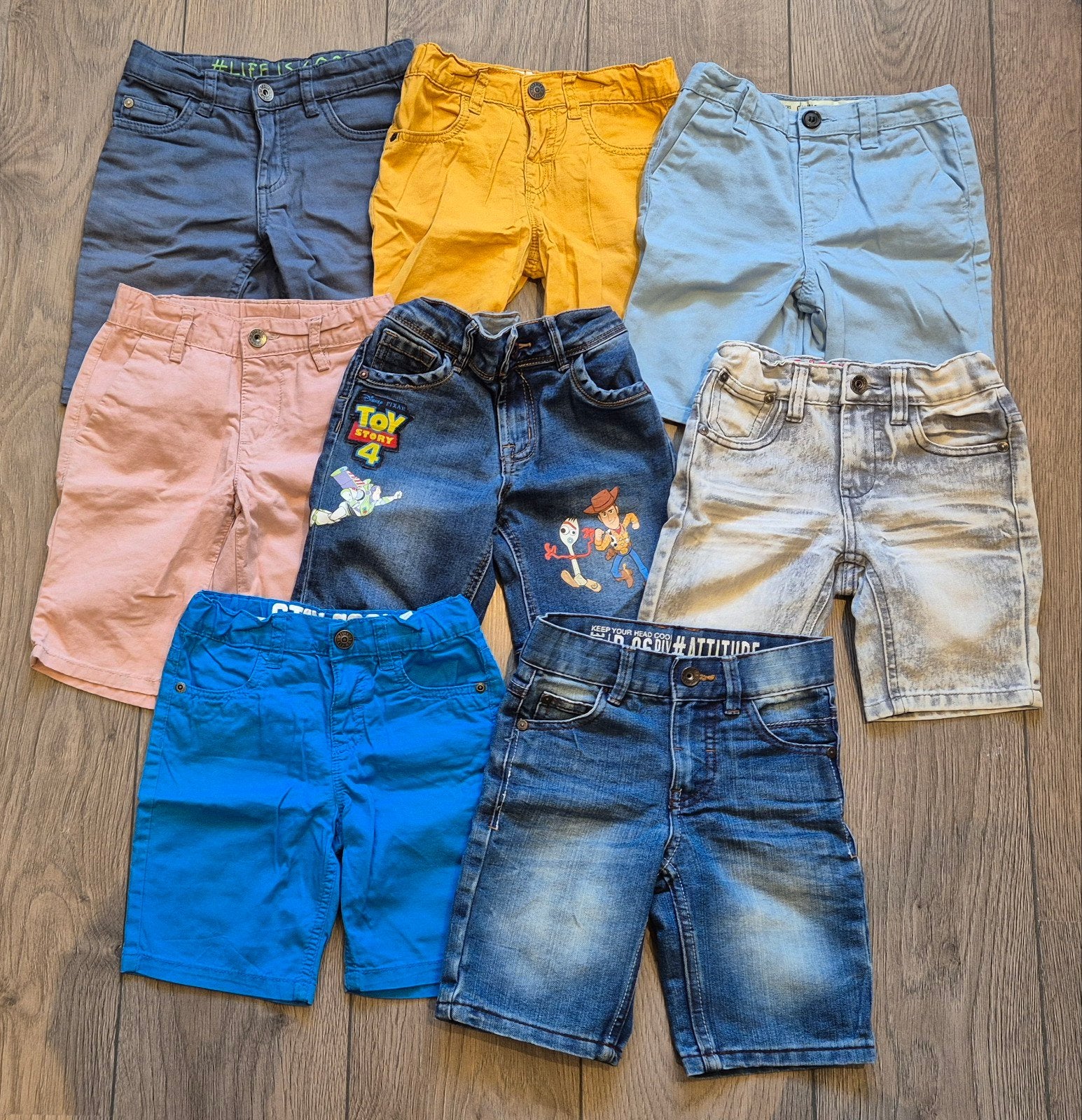 8 korte broeken maat 110, Ophalen of Verzenden, Gebruikt, Jongen, Broek