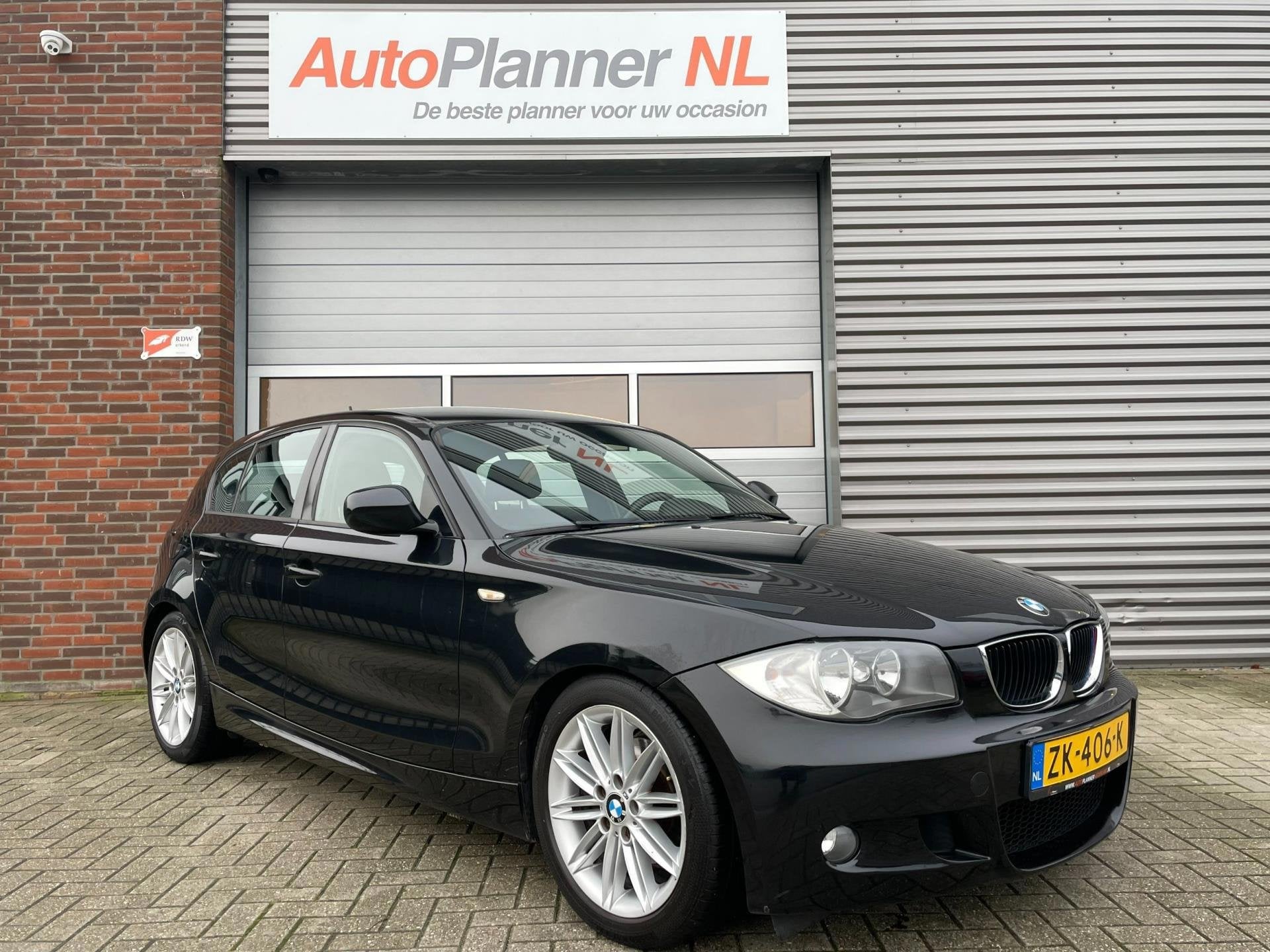 BMW 1-serie 118i Executive! M-Pakket! Clima! Half leder!, Auto's, 1-Serie, Euro 5, Achterwielaandrijving, Leder en Stof