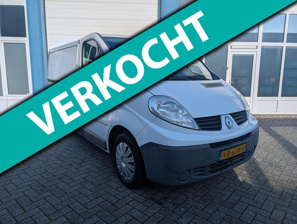 Renault Trafic 2.0 dCi T27 L1H1 Eco Black Edition | Airco |, Auto's, Bestelauto's, Voorwielaandrijving, Euro 5, Stof, 4 cilinders