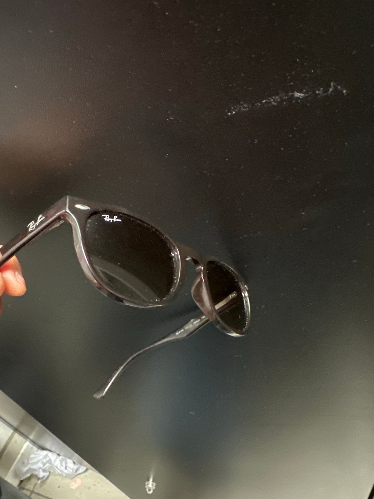 Ray-Ban Zonnebril - Stijlvol en Tijdloos, Sieraden, Tassen en Uiterlijk, Zonnebrillen en Brillen | Dames, Gebruikt, Zonnebril