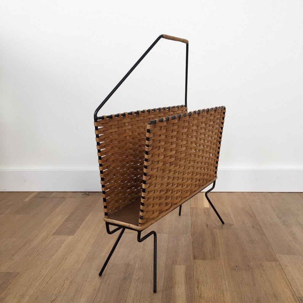 Jaren 50 60 vintage metaal riet rattan lectuurbak, Gebruikt, Krantenrek, Ophalen of Verzenden, Rotan