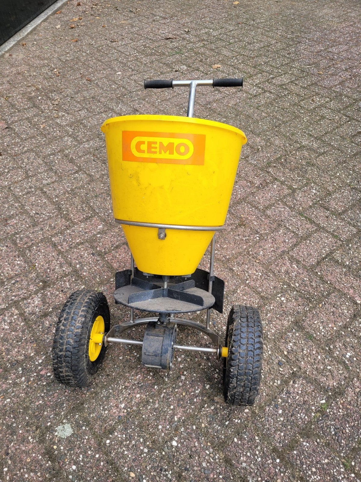 CEMO strooiwagen, Tuin en Terras, Ophalen, Gebruikt, Overige soorten