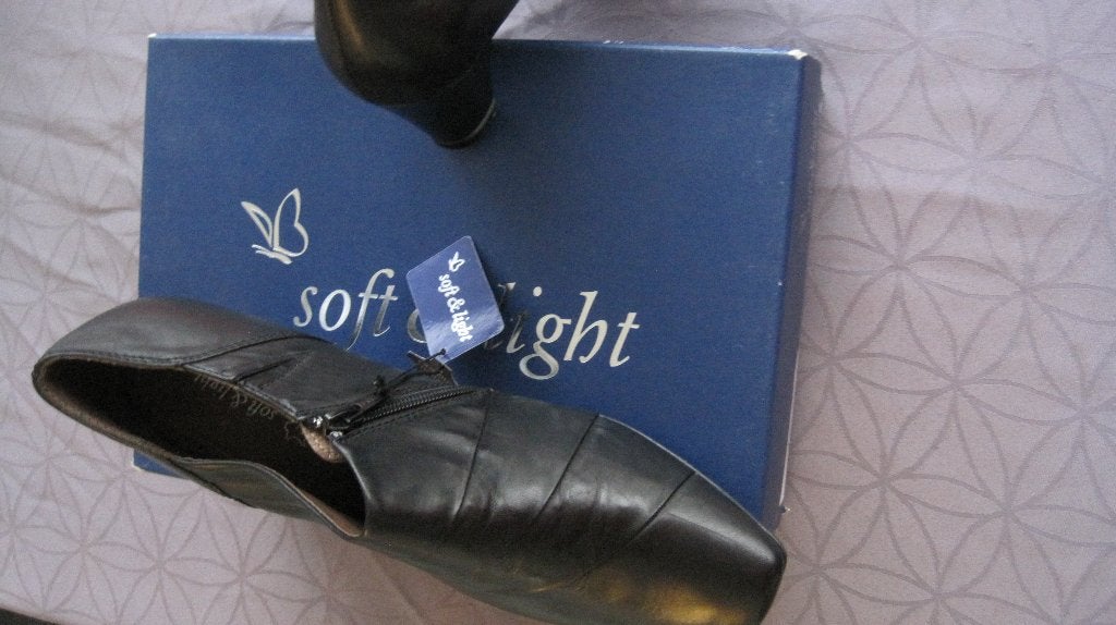 Zwarte damesschoenen maat 41/maat7½ kleur zwart Soft & Light, Schoenen met lage hakken, Zwart, Ophalen of Verzenden, Zo goed als nieuw