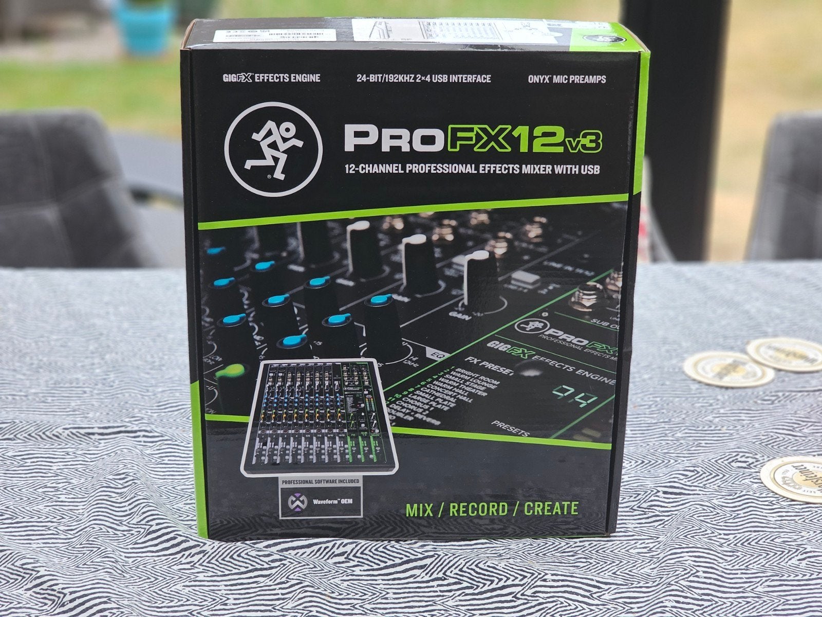 Mackie ProFX12v3 Professionele Mixer - Nieuw in doos!, Ophalen of Verzenden, Nieuw, 10 tot 20 kanalen, Microfooningang