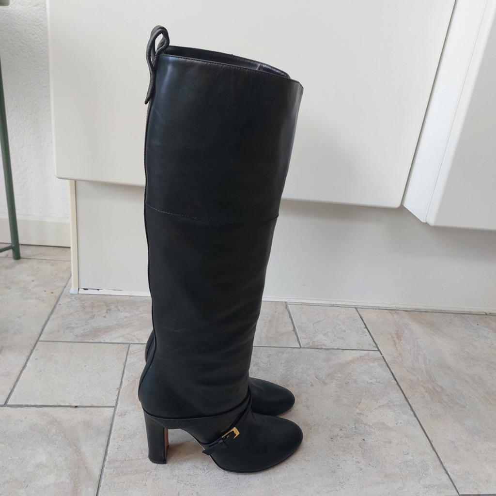 Mooie Dsquared2 knielaarzen maat 37, Kleding | Dames, Schoenen, Hoge laarzen, Zwart, Ophalen of Verzenden, Zo goed als nieuw