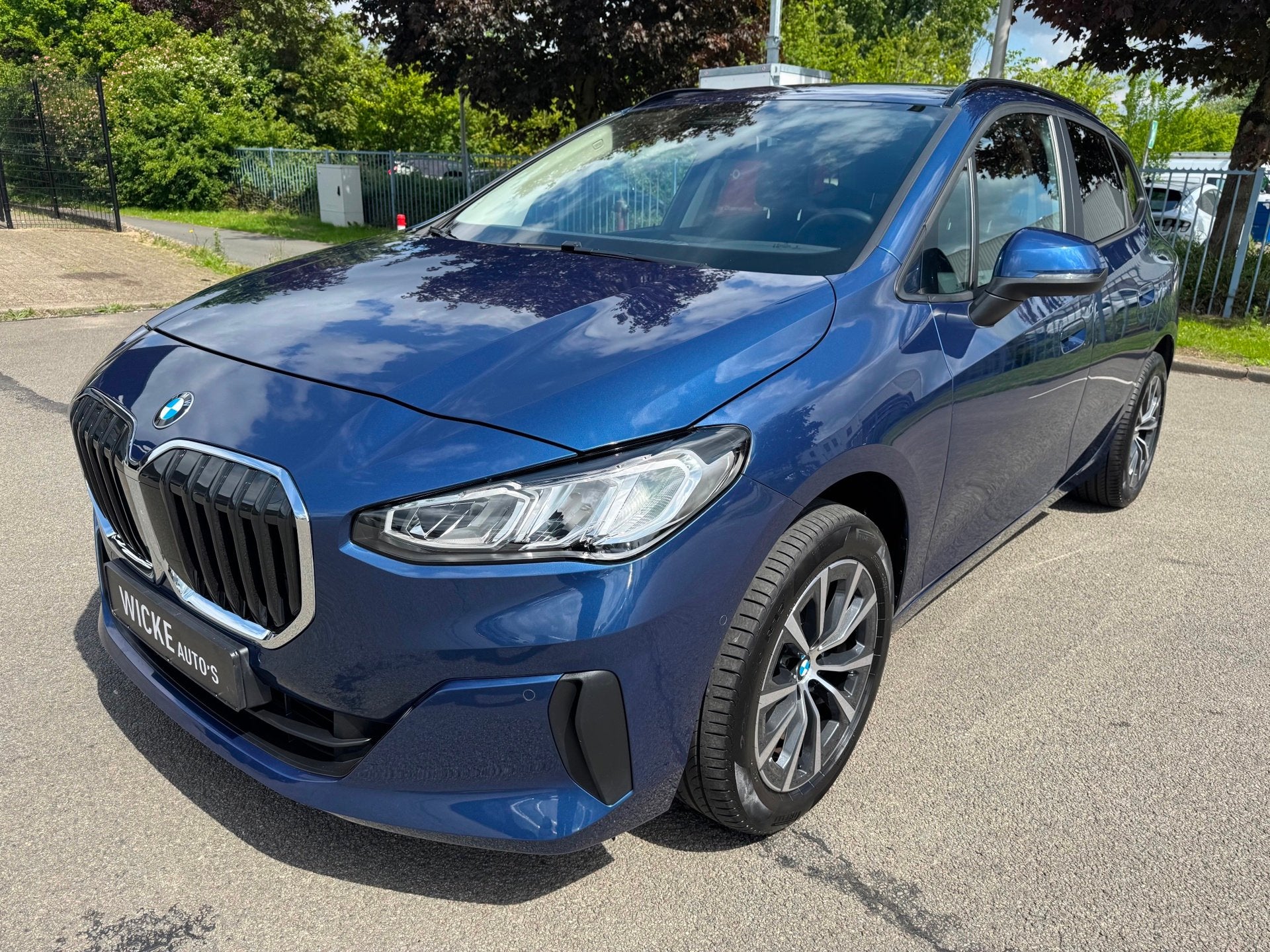 BMW 220I ACTIVE TOURER Automaat Led Camera Leder Navigatie, Dealer onderhouden, Gebruikt, 156 pk, Blauw