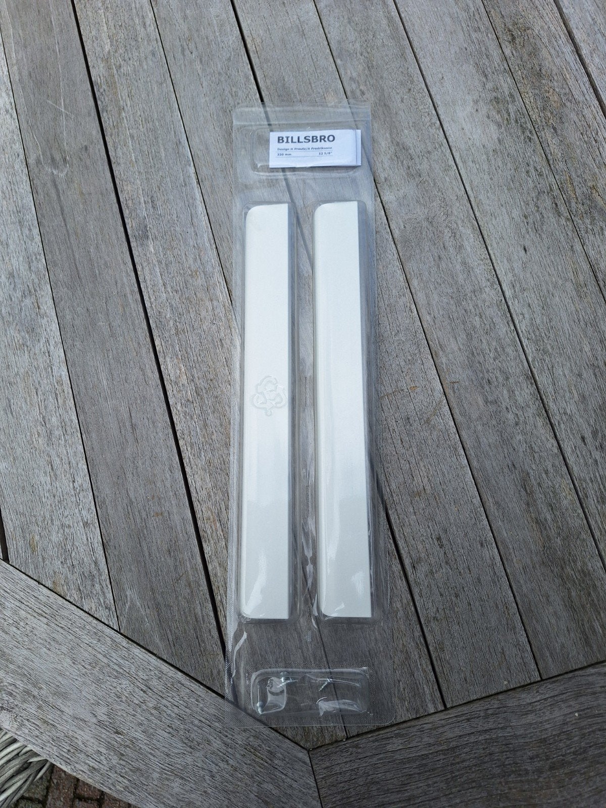 IKEA BILLSBRO handgrepen 320 mm wit (nieuw in verpakking), Overige typen, IKEA, Nieuw, Ophalen of Verzenden