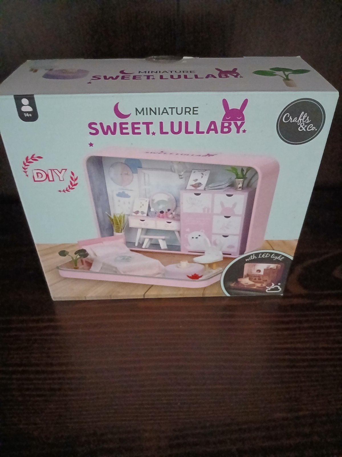 DIY Miniatuur Sweet Lullaby Slaapkamer Knutselset met LED, Hobby en Vrije tijd, Ophalen of Verzenden, Nieuw